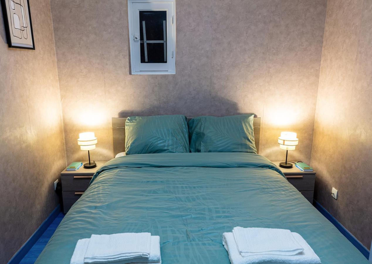 Maison De Ville Restylee Avec Jardin, Proche Gare Dunkirk Bagian luar foto
